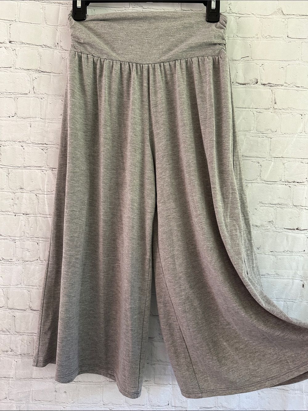 Joe B by Joe Benbasset Gray Wide Leg Palazzo Pants size M